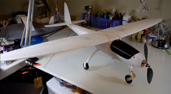 Personal 3D printer creates an airplan model